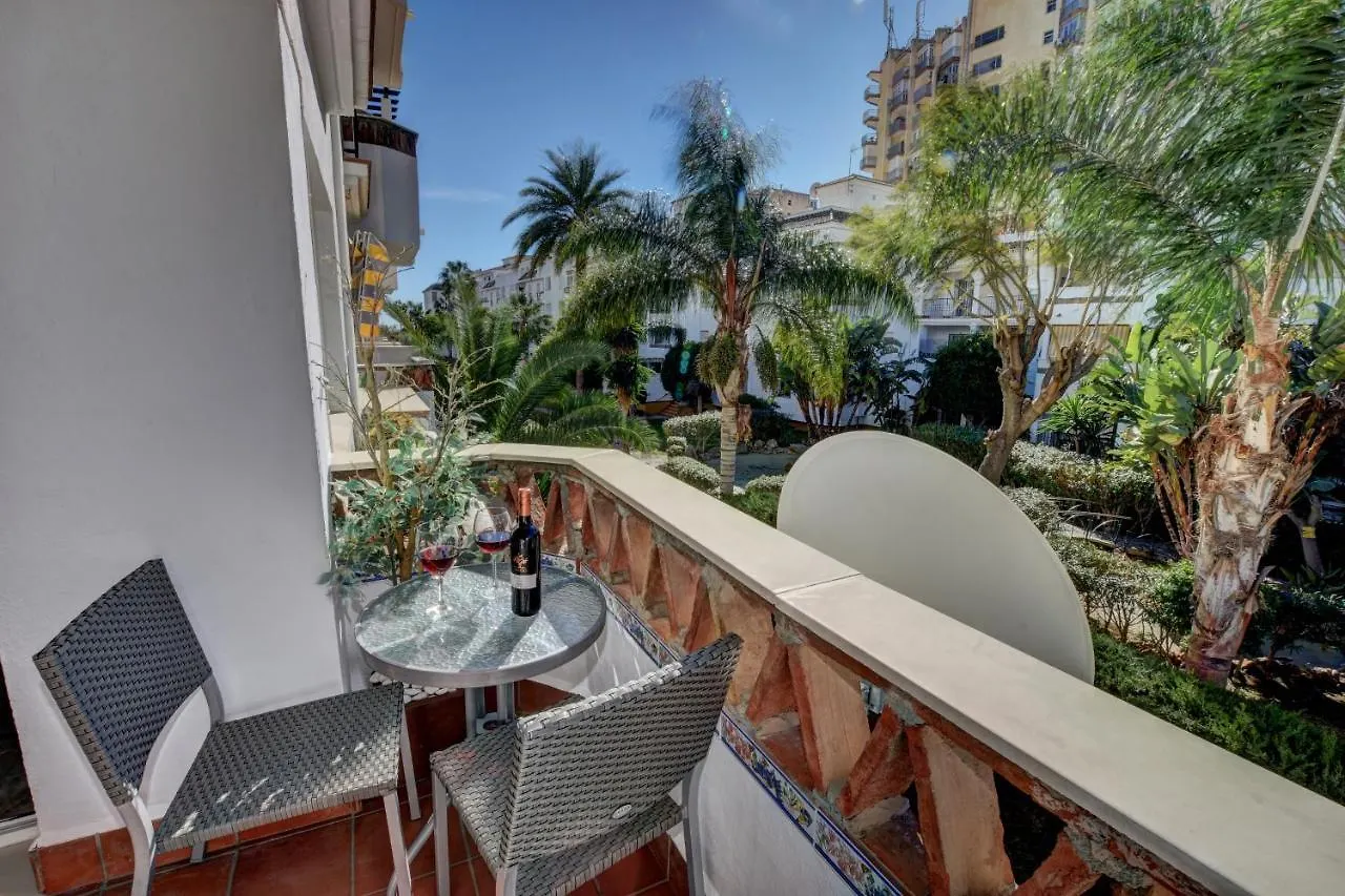 Holiday home Timon Ii, Luxury 3 Bedroom Beachside Apartment Benalmadena