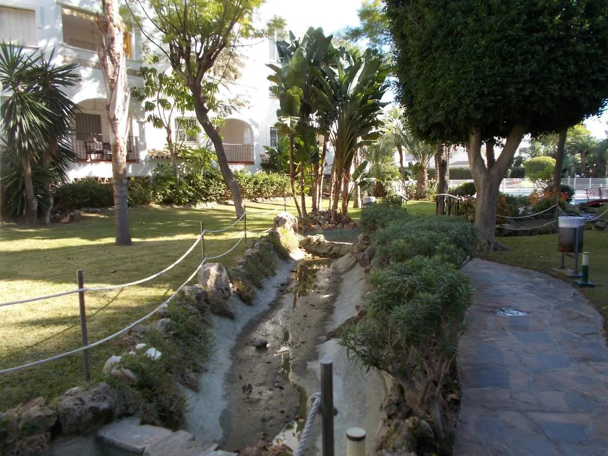 Timon Ii, Luxury 3 Bedroom Beachside Apartment Benalmadena Holiday home