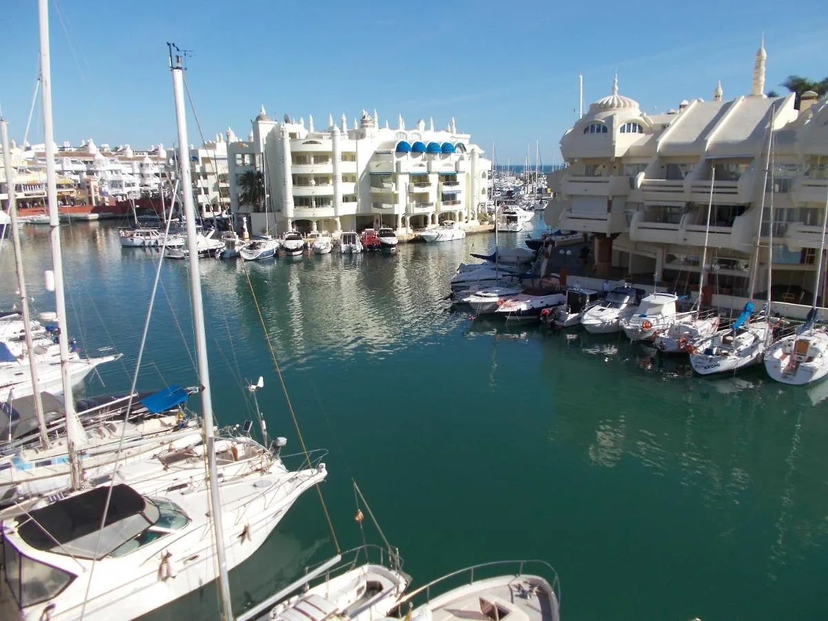 Timon Ii, Luxury 3 Bedroom Beachside Apartment Benalmadena