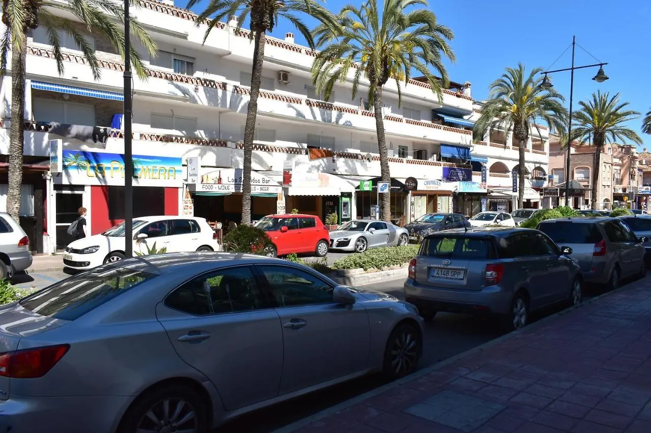 Holiday home Timon Ii, Luxury 3 Bedroom Beachside Apartment Benalmadena Spain