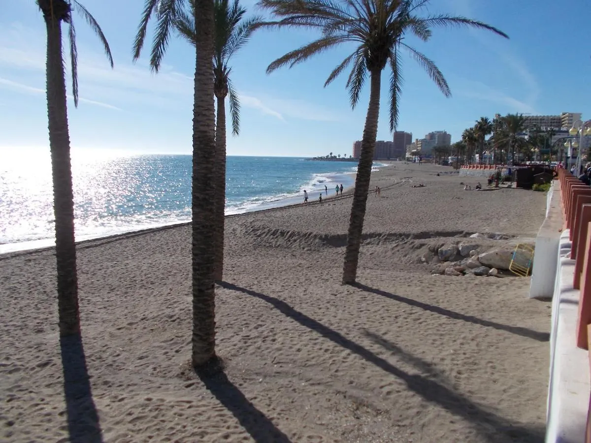 Σπίτι διακοπών Timon Ii, Luxury 3 Bedroom Beachside Apartment Benalmádena Ισπανία