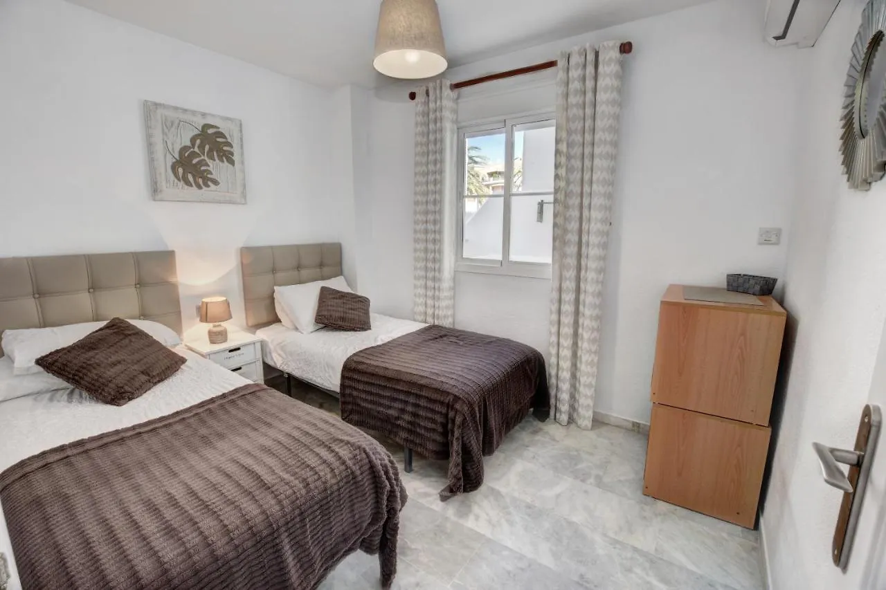 Holiday home Timon Ii, Luxury 3 Bedroom Beachside Apartment Benalmadena