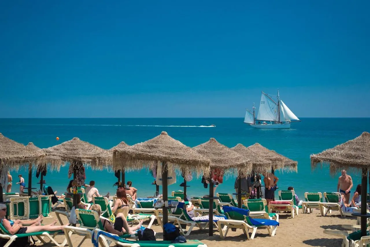 Timon Ii, Luxury 3 Bedroom Beachside Apartment Benalmadena